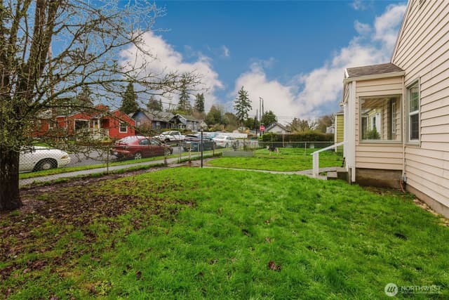 Property photo for 1342 N Montgomery Avenue, Bremerton photo 4