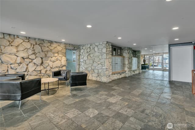 Property photo for 1740 Melrose Avenue #403, Seattle photo 4