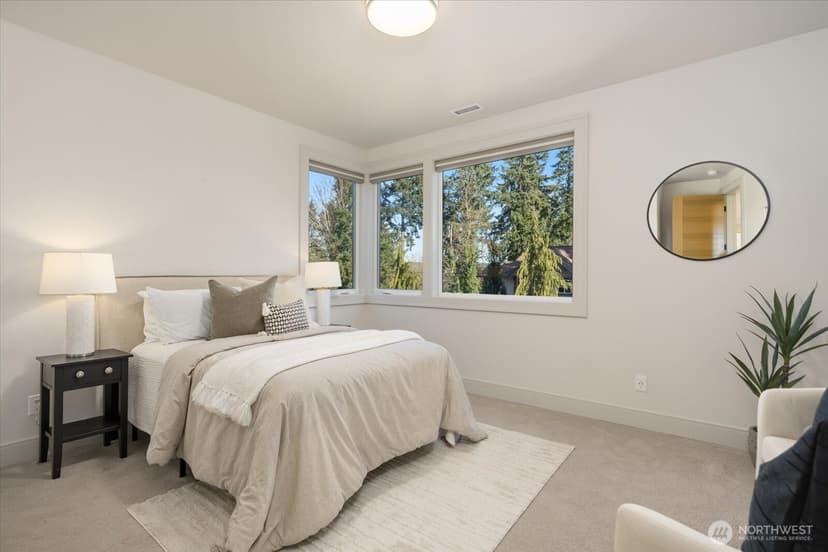 Property photo for 1717 99th Avenue NE, Bellevue photo 20
