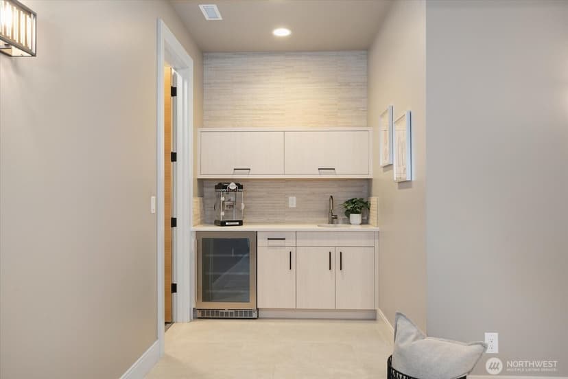 Property photo for 1717 99th Avenue NE, Bellevue photo 33