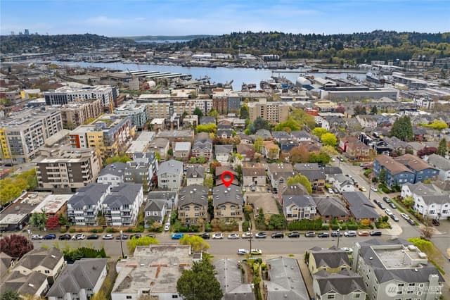 Property photo for 2433 NW 59th Street #101, Seattle photo 5