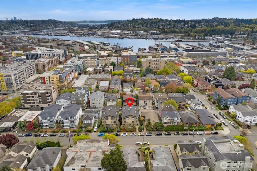 Property photo for 2433 NW 59th Street #101, Seattle photo 5