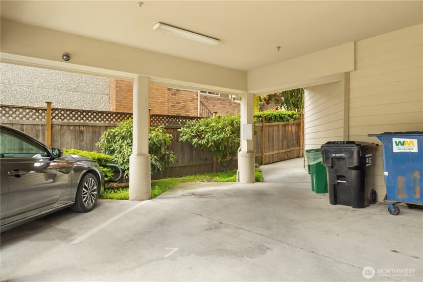 Property photo for 2433 NW 59th Street #101, Seattle photo 6