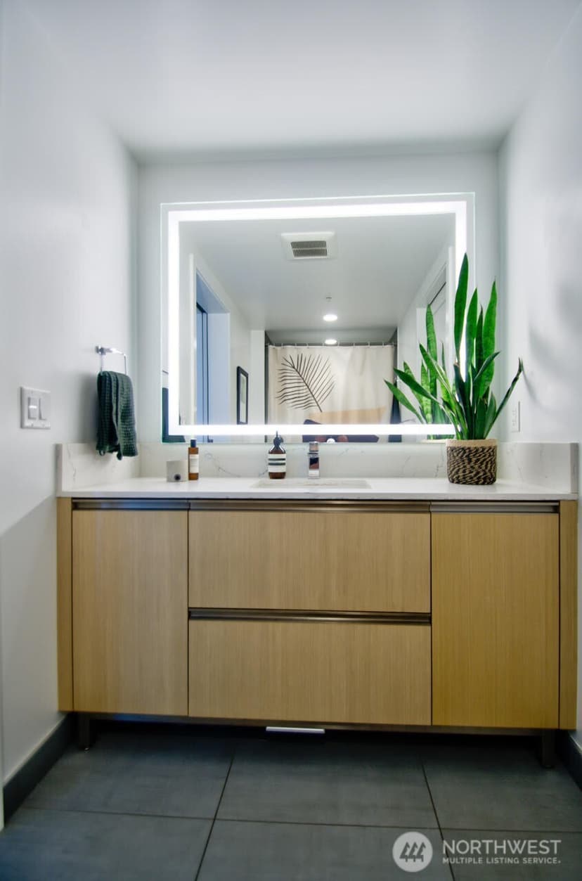 Property photo for 1808 Minor Avenue #1700, Seattle photo 13