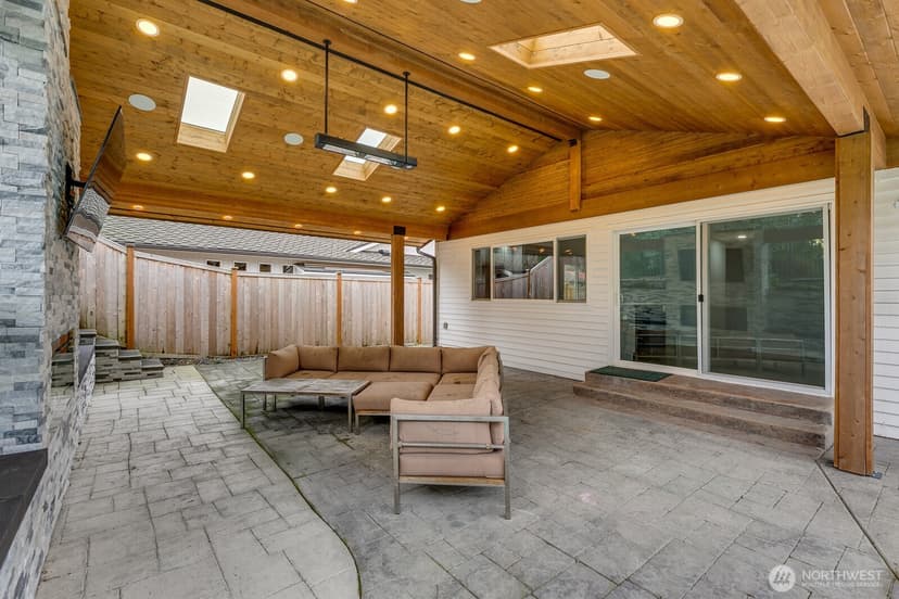 Property photo for 14801 SE Fairwood Boulevard, Renton photo 13