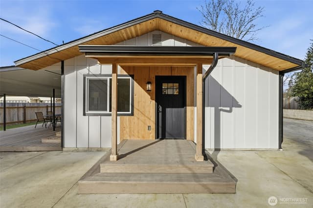 Property photo for 24212 SE 223rd Street, Maple Valley photo 3