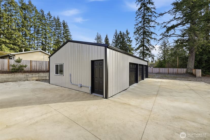 Property photo for 24212 SE 223rd Street, Maple Valley photo 7