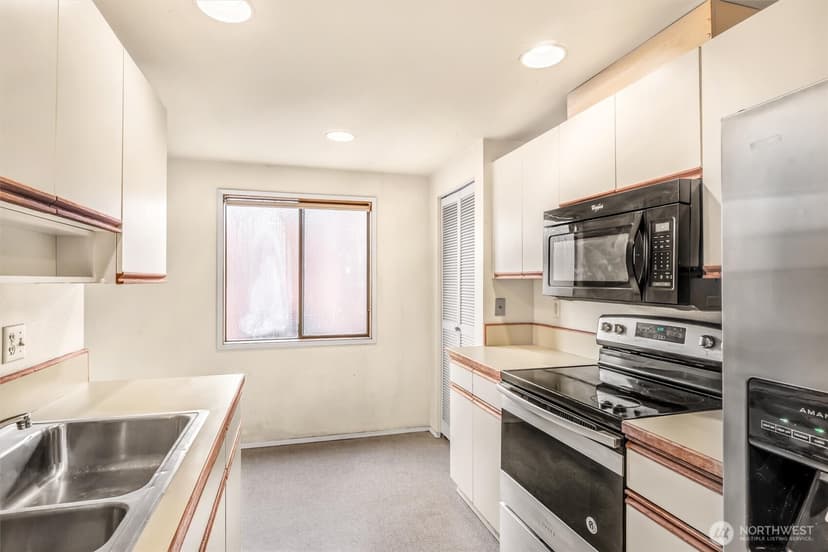 Property photo for 505 W Roy Street #304, Seattle photo 13