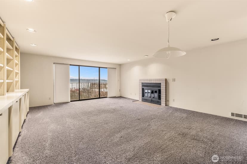Property photo for 505 W Roy Street #304, Seattle photo 4