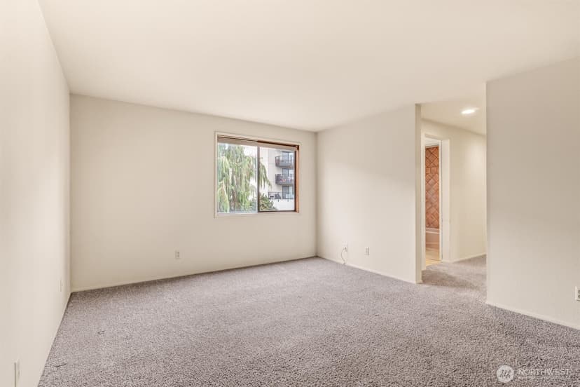 Property photo for 505 W Roy Street #304, Seattle photo 17