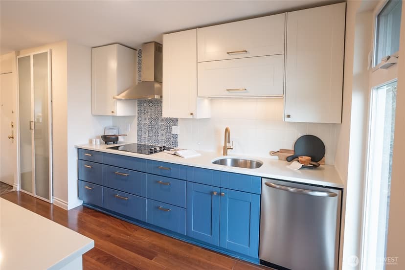 Property photo for 2510 W Bertona Street #428, Seattle photo 8