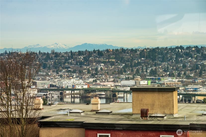 Property photo for 2510 W Bertona Street #428, Seattle photo 24