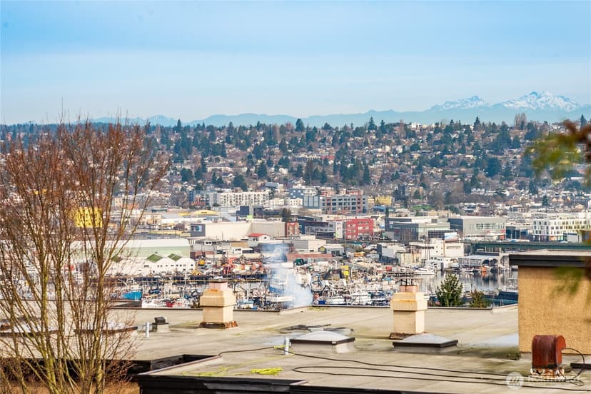Property photo for 2510 W Bertona Street #428, Seattle photo 23