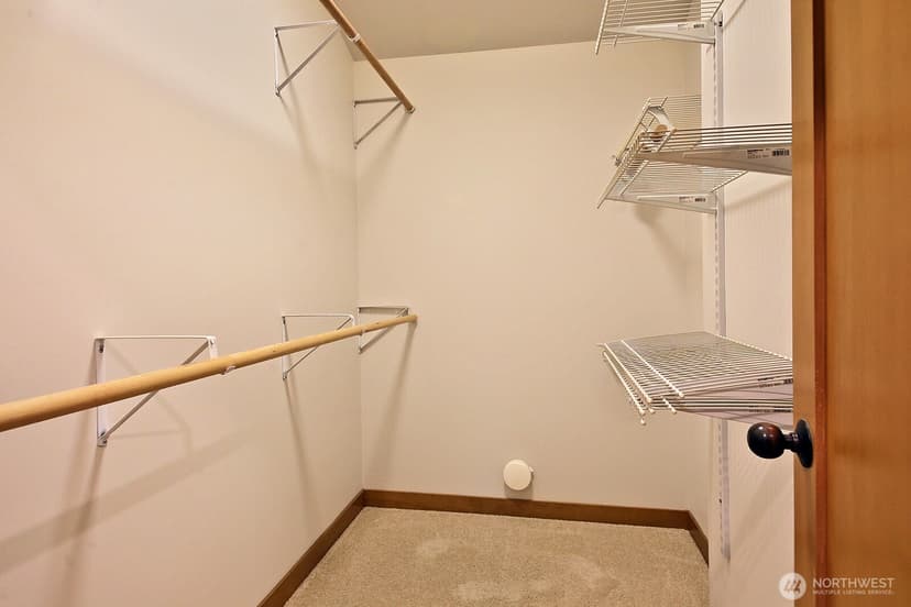 Property photo for 313 Edgecliff Drive, Langley photo 23