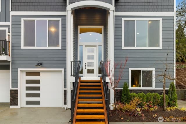 Property photo for 7879 S 132 Street, Seattle photo 4