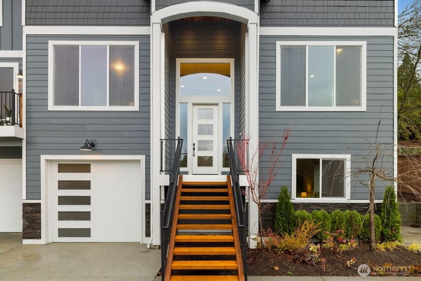Property photo for 7879 S 132 Street, Seattle photo 4