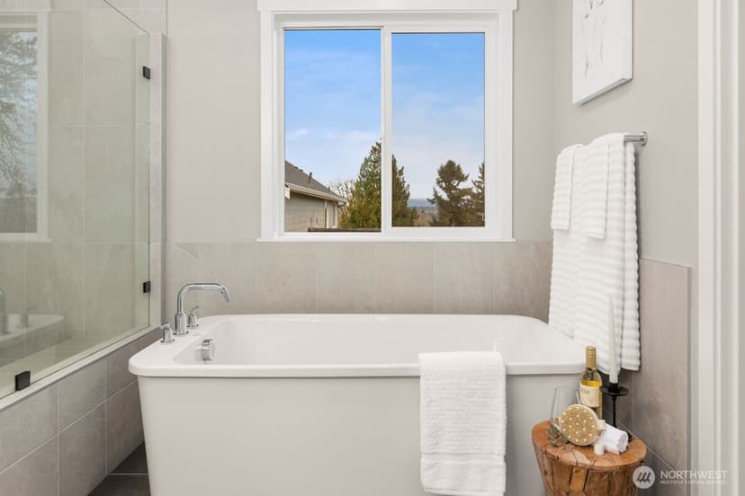 Property photo for 7879 S 132 Street, Seattle photo 24