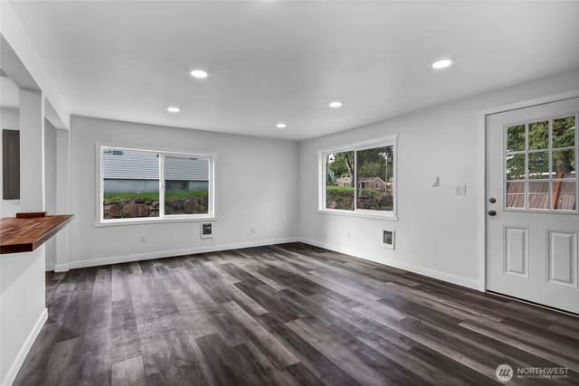 Property photo for 12034 68th Avenue S, Seattle photo 4