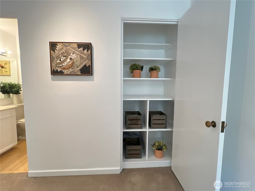 Property photo for 1800 Taylor Avenue N #406, Seattle photo 7