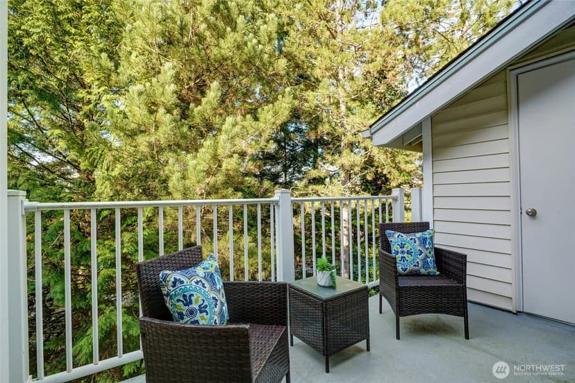 Property photo for 1628 118th Avenue SE #F316, Bellevue photo 12