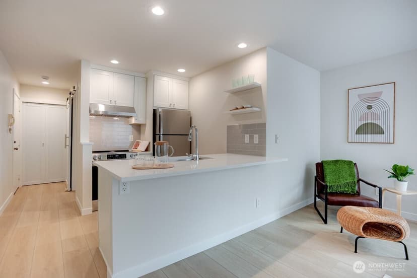 Property photo for 1312 6th Avenue N #9, Seattle photo 7