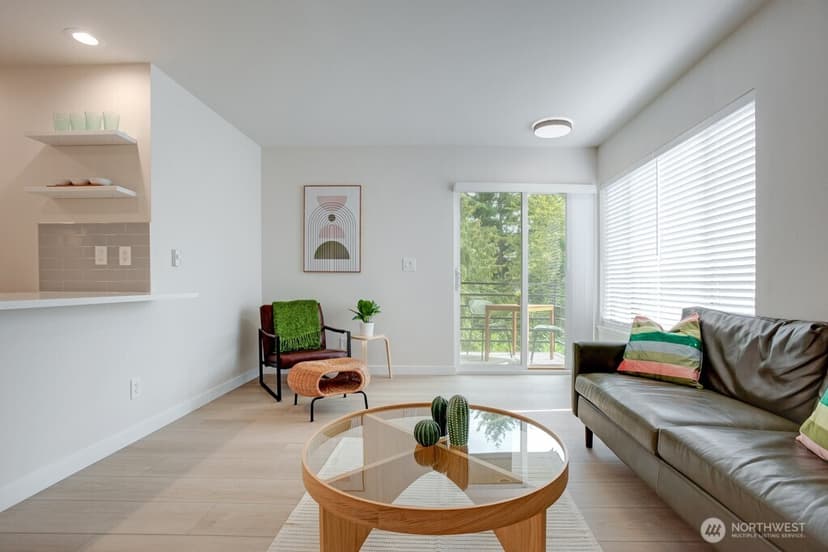 Property photo for 1312 6th Avenue N #9, Seattle photo 13