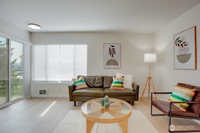 Property photo for 1312 6th Avenue N #9, Seattle photo 10