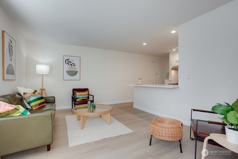 Property photo for 1312 6th Avenue N #9, Seattle photo 12