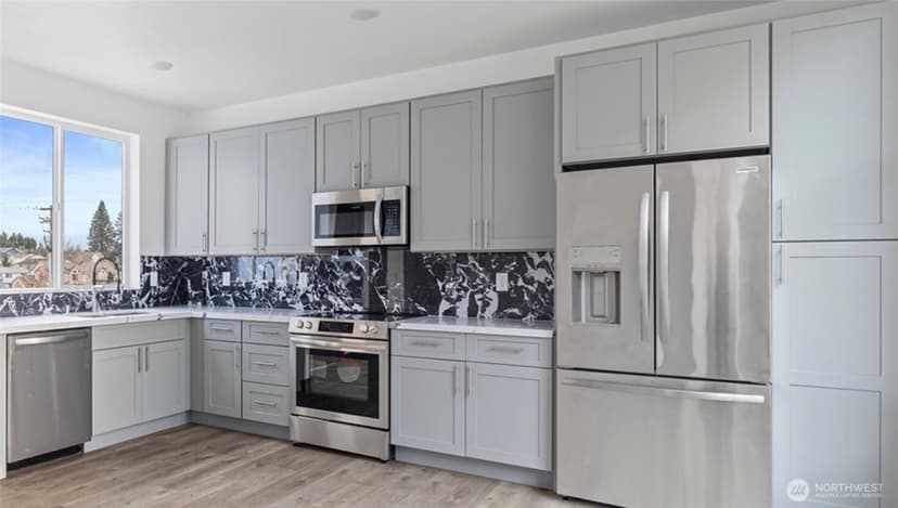 Property photo for 8612 42nd Avenue S #B, Seattle photo 3