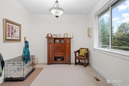 Property photo for 10218 45th Street E, Edgewood photo 4