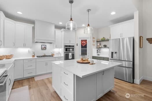 Property photo for 10218 45th Street E, Edgewood photo 9