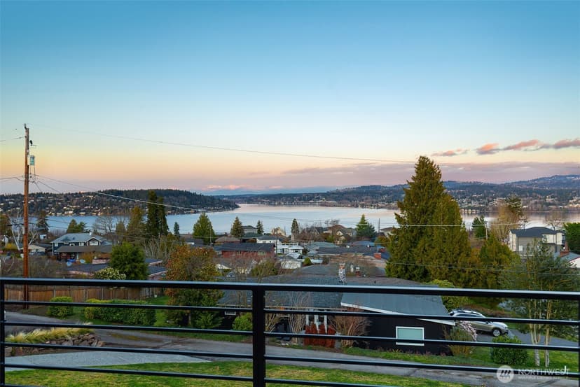 Property photo for 11062 Auburn Avenue S, Seattle photo 28