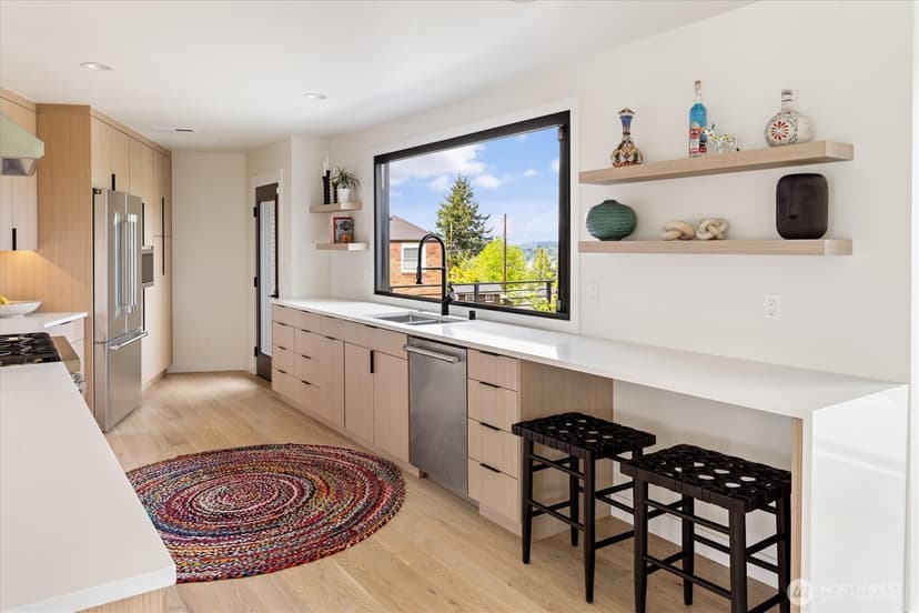 Property photo for 11062 Auburn Avenue S, Seattle photo 10
