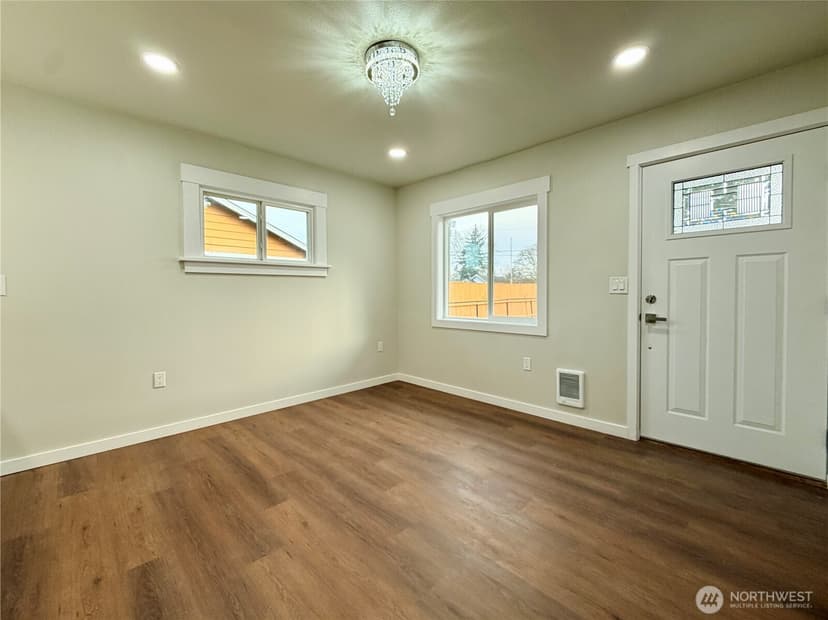 Property photo for 3716 S Gunnison Street, Tacoma photo 9