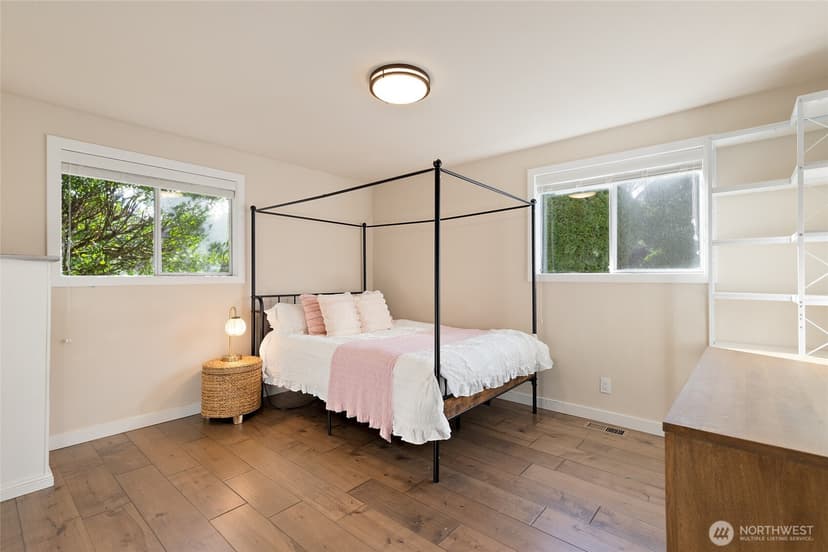 Property photo for 24228 47th Avenue SE, Woodinville photo 15