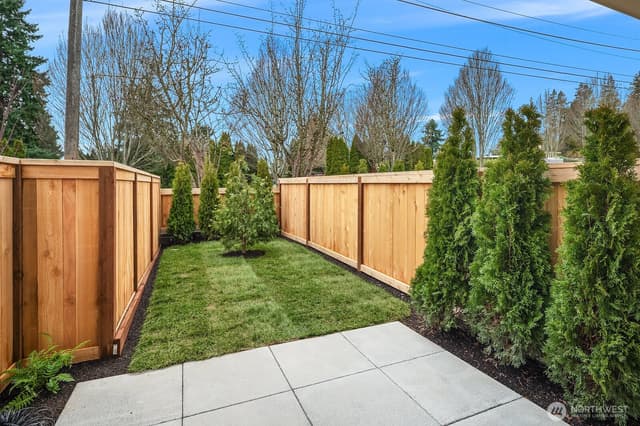 Property photo for 5028 35th Avenue NE #B, Seattle photo 3