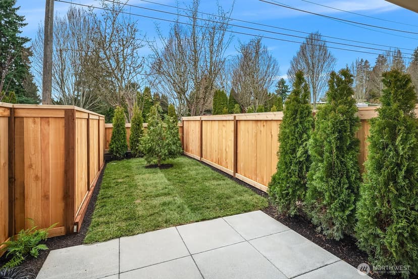 Property photo for 5028 35th Avenue NE #B, Seattle photo 3