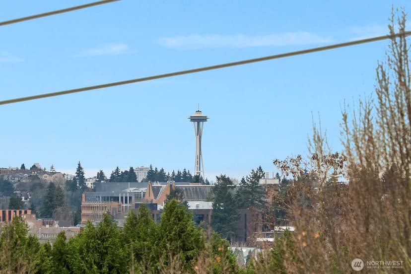 Property photo for 5028 35th Avenue NE #B, Seattle photo 19