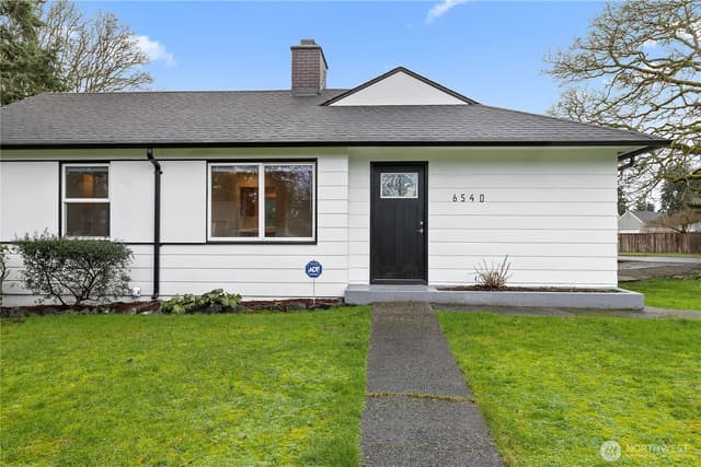 Property photo for 6540 Ardmore Drive SW, Lakewood photo 2