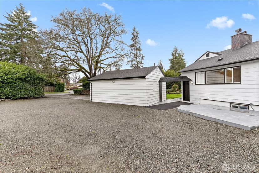 Property photo for 6540 Ardmore Drive SW, Lakewood photo 23