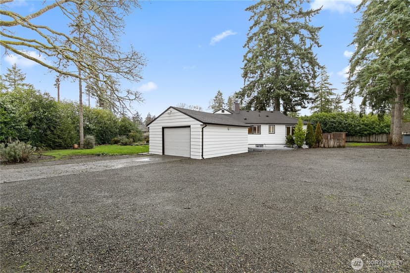 Property photo for 6540 Ardmore Drive SW, Lakewood photo 26