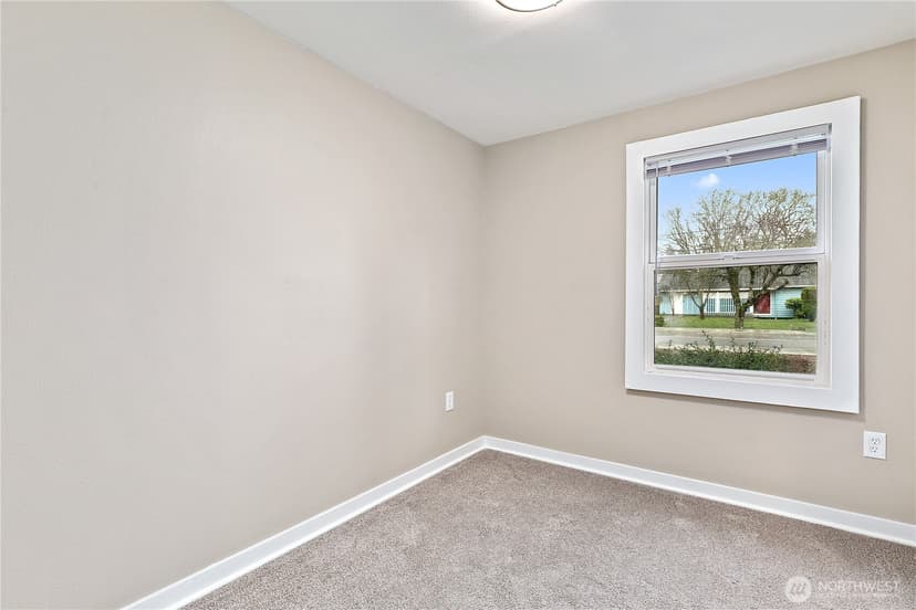 Property photo for 6540 Ardmore Drive SW, Lakewood photo 13