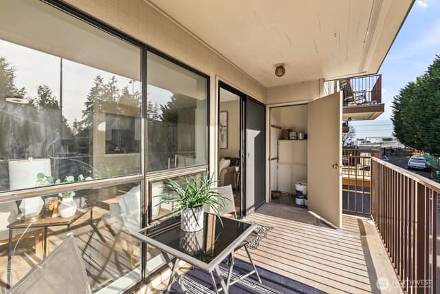 Property photo for 13201 Linden Avenue N #306A, Seattle photo 4