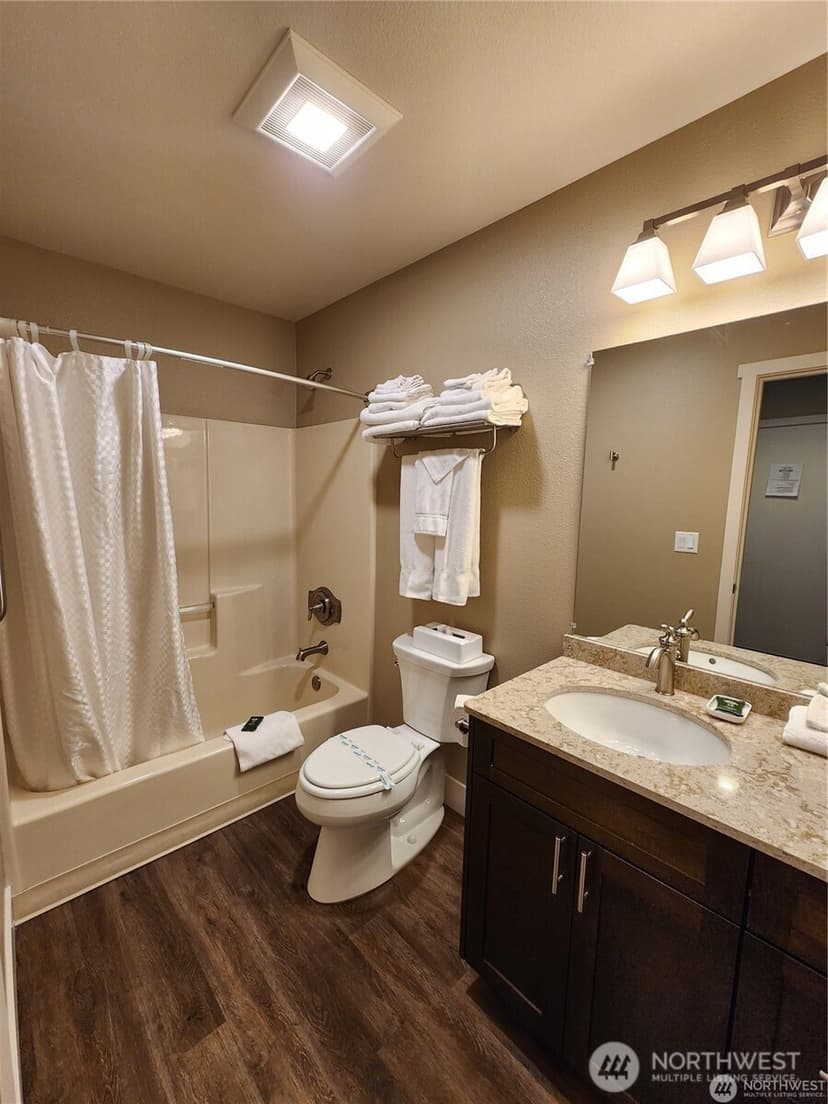 Property photo for 1 Lakeside 708-K, Manson photo 13