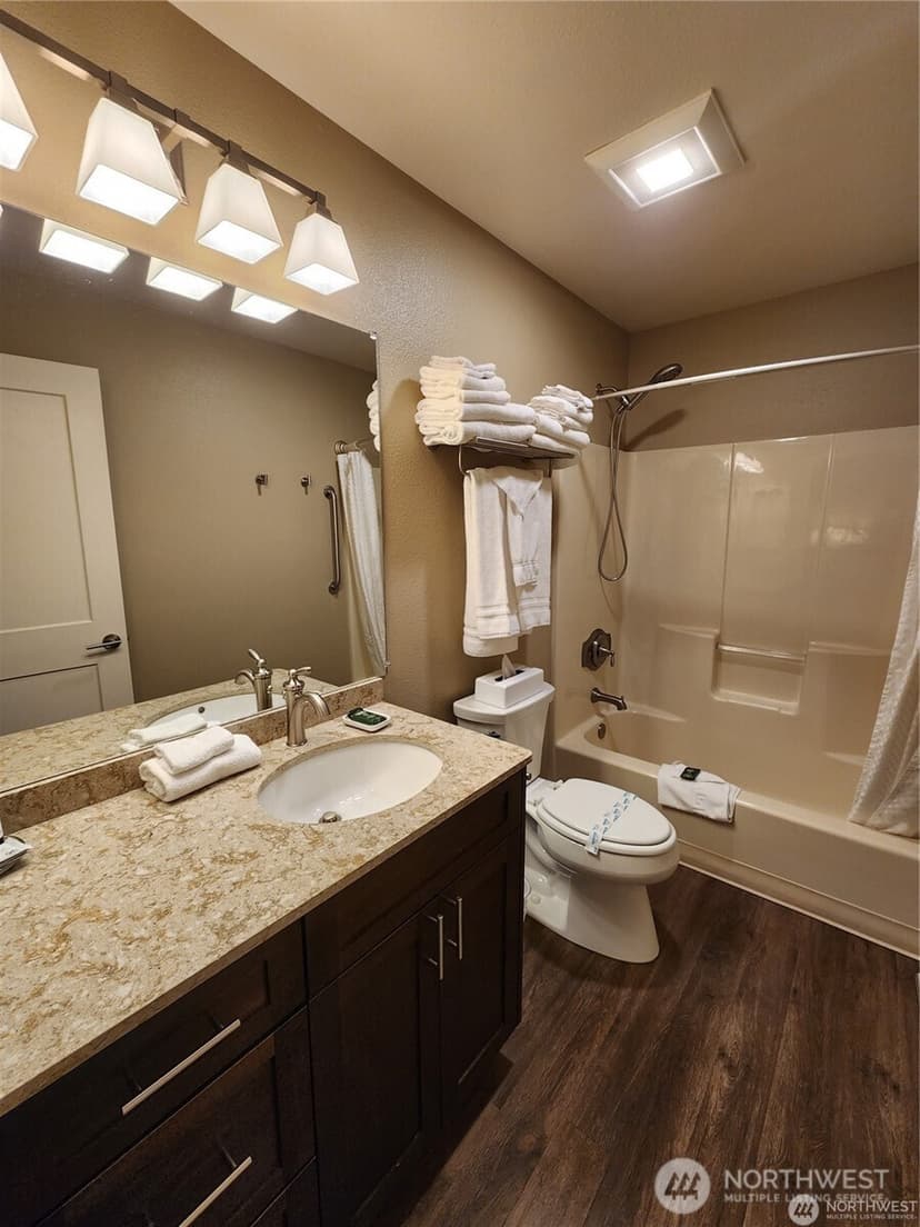 Property photo for 1 Lakeside 708-L, Manson photo 11