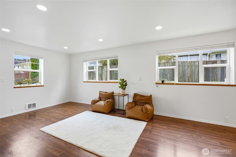 Property photo for 1809 21st Street, Everett photo 5