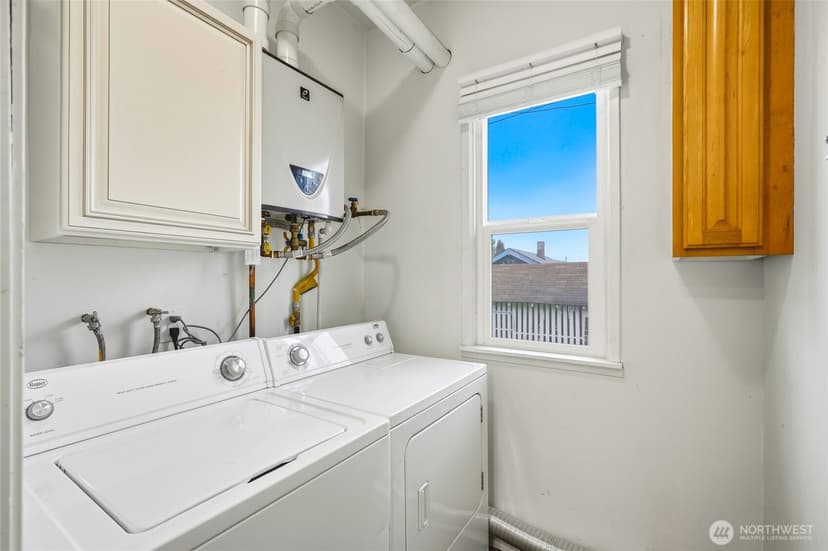 Property photo for 1809 21st Street, Everett photo 7