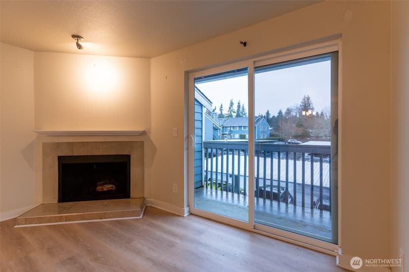 Property photo for 16817 Larch Way #D201, Lynnwood photo 11