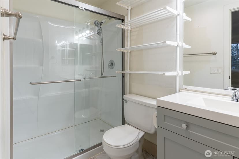 Property photo for 16817 Larch Way #D201, Lynnwood photo 15