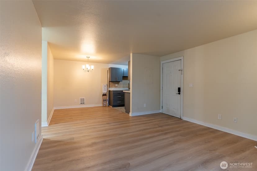 Property photo for 16817 Larch Way #D201, Lynnwood photo 10